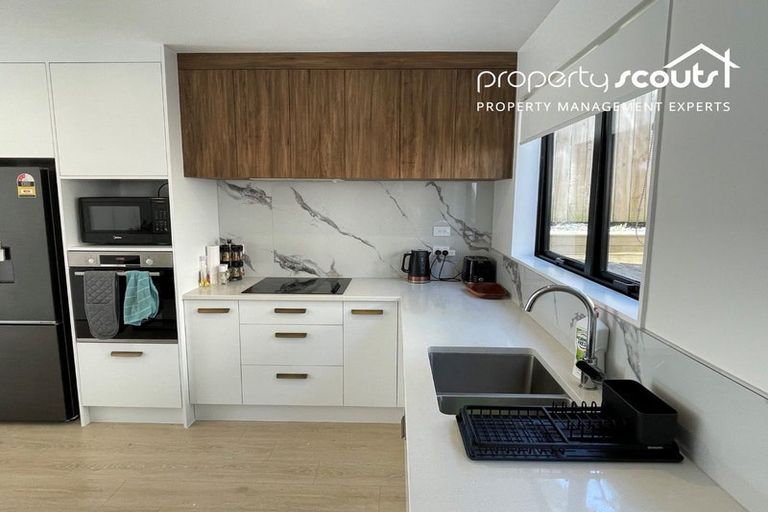 Photo of property in 133f Lancaster Road, Beach Haven, Auckland, 0626