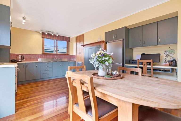 Photo of property in 145 Rimu Street, Maeroa, Hamilton, 3200