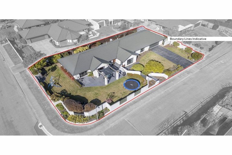 Photo of property in 1 Appleton Place, Woodend, 7610