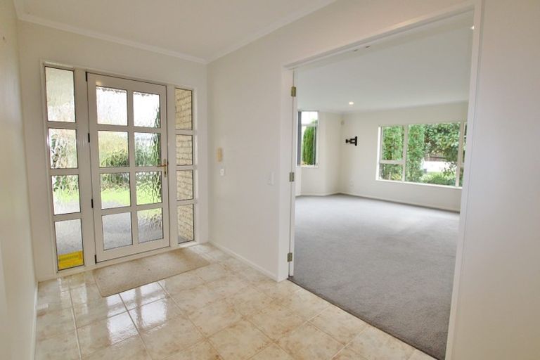 Photo of property in 9 Judd Place, Orewa, 0931