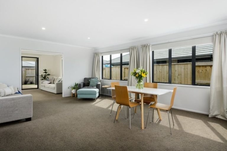 Photo of property in 8 Rotomanu Place, Pyes Pa, Tauranga, 3112