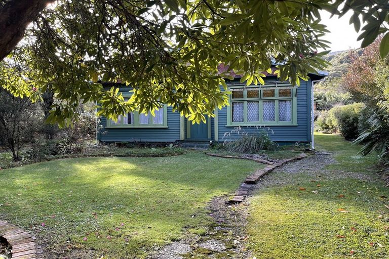 Photo of property in 39 River Road, Hector, 7822