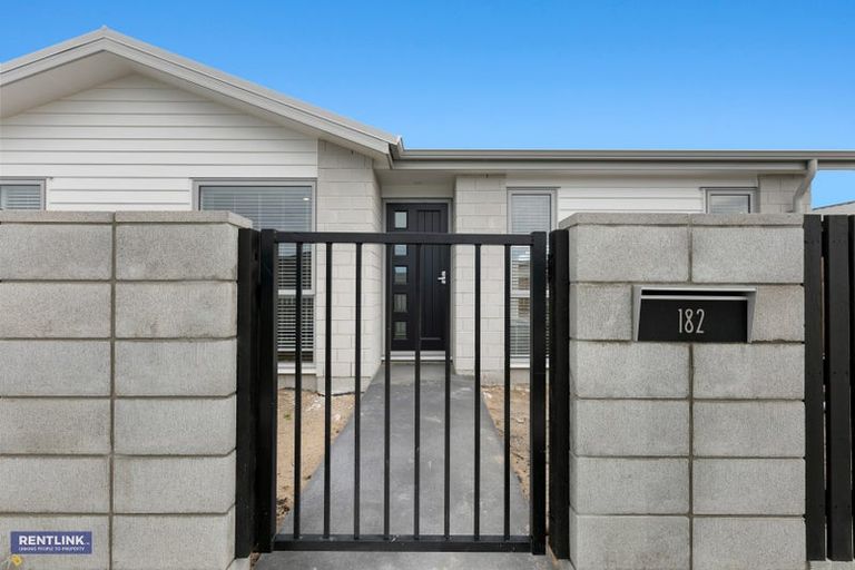 Photo of property in 182 Te Okuroa Drive, Papamoa, 3118