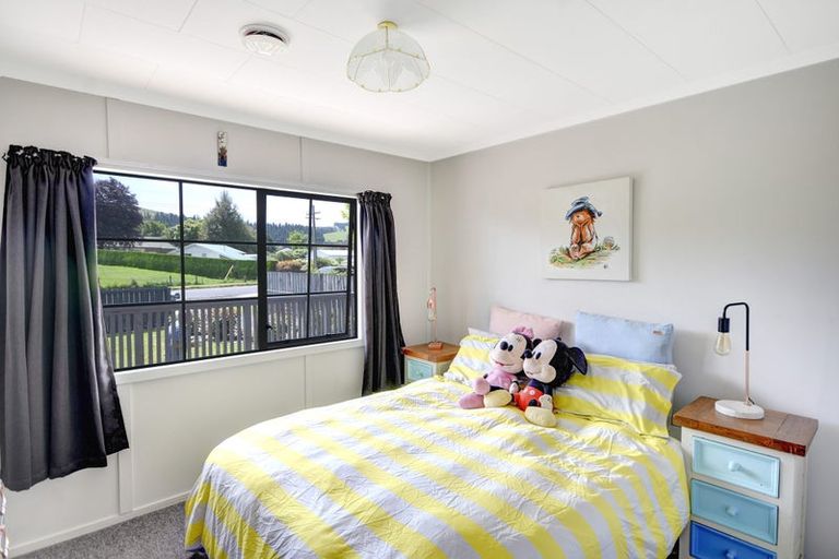 Photo of property in 9 Lynas Street, Outram, 9019