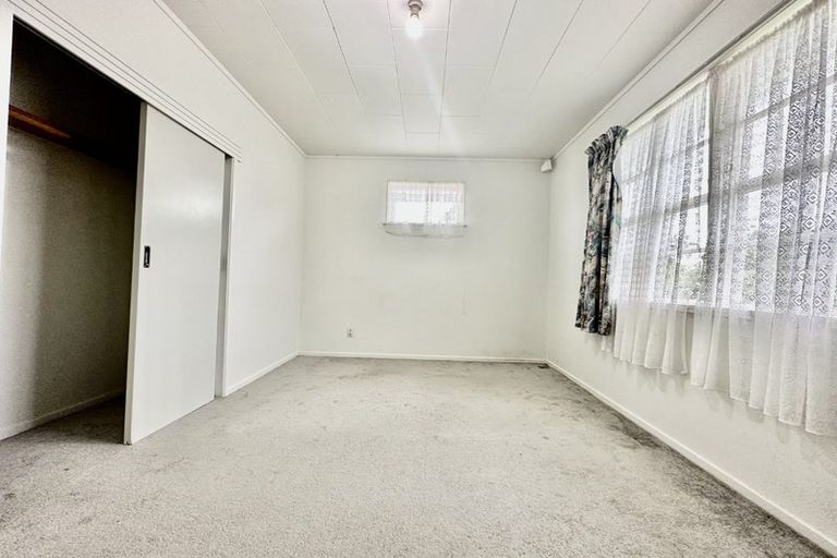 Photo of property in 2 Ulay Place, Clover Park, Auckland, 2019