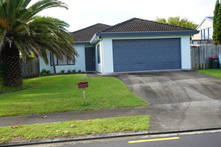 Photo of property in 13 Kellaway Drive, East Tamaki, Auckland, 2013