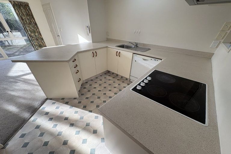 Photo of property in 17d Division Street, Riccarton, Christchurch, 8041