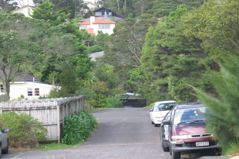 Photo of property in 100 Atkinson Road, Titirangi, Auckland, 0604