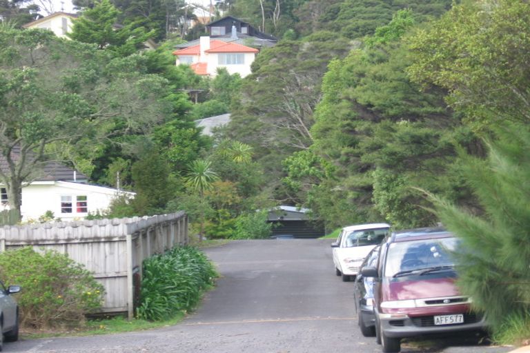 Photo of property in 100 Atkinson Road, Titirangi, Auckland, 0604