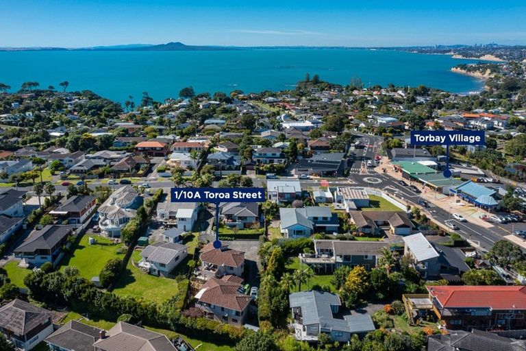 Photo of property in 1/10a Toroa Street, Torbay, Auckland, 0630