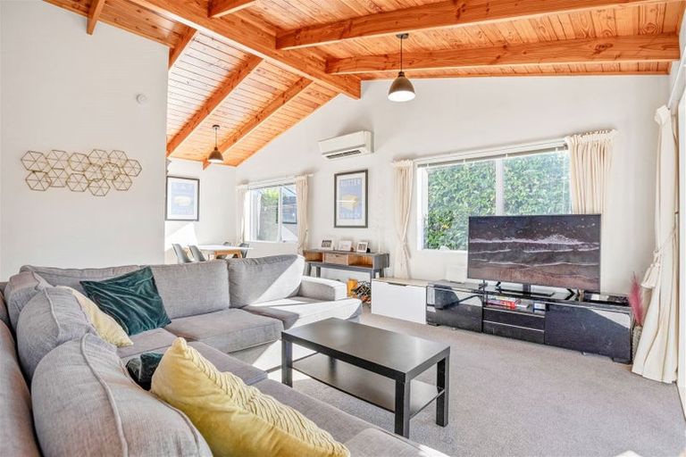 Photo of property in 1/25 Neil Avenue, Te Atatu Peninsula, Auckland, 0610