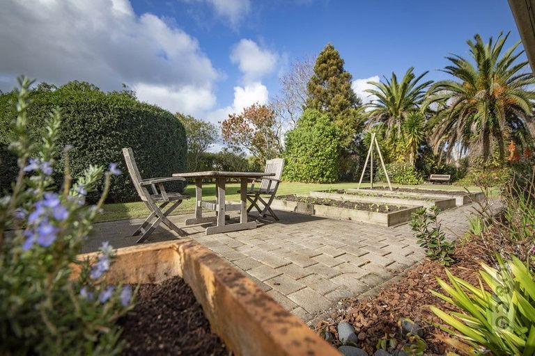 Photo of property in 31 Waimauku Station Road, Waimauku, 0812