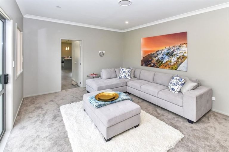 Photo of property in 11 Stonedale Drive, Pukekohe, 2120