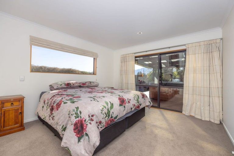 Photo of property in 118 Lachlan Avenue, Hawea Flat, Wanaka, 9382