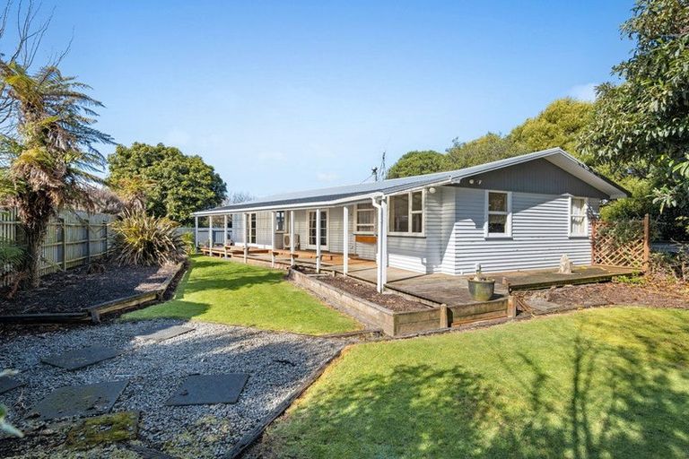 Photo of property in 7 Fitzroy Street, Normanby, Hawera, 4614