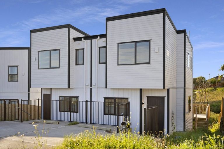 Photo of property in 9b Putiputi Way, Papakura, 2110