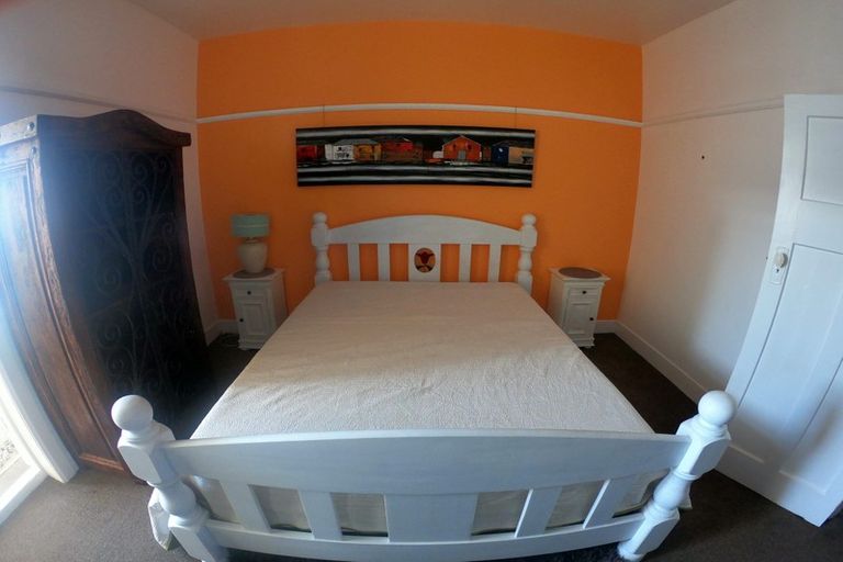 Photo of property in 127 Saint Aubyn Street, New Plymouth, 4310