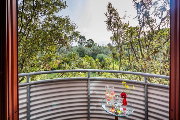 Photo of property in 220 Valley Views, Fitzherbert, Palmerston North, 4472