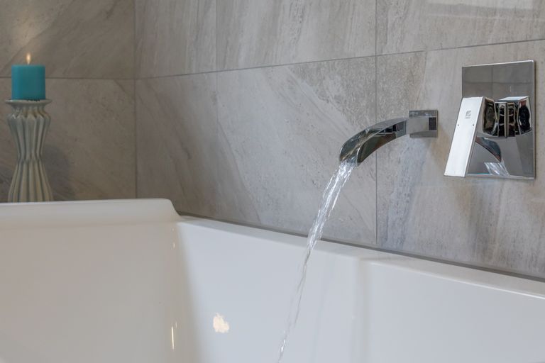 Photo of property in 9 Netherlands Avenue, Kelston, Auckland, 0602