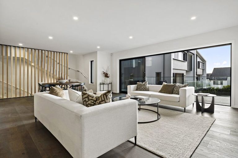 Photo of property in 2 Stockade View Lane, Howick, 2014