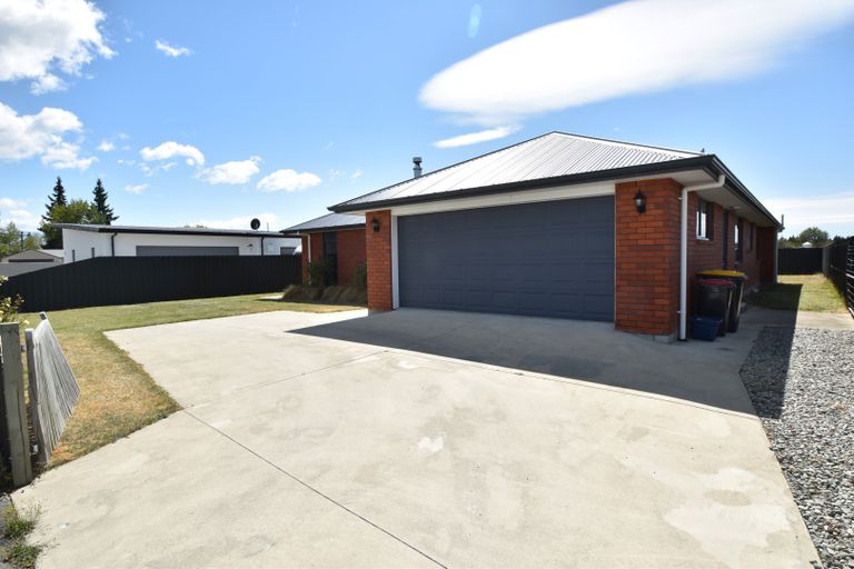 Photo of property in 19 Greenfield Place, Twizel, 7901