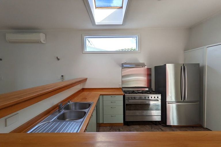 Photo of property in 3 Asquith Terrace, Brooklyn, Wellington, 6021