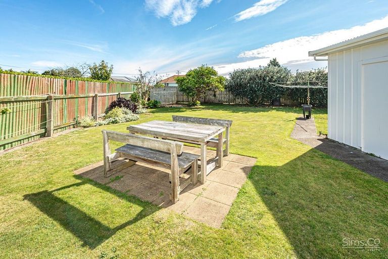 Photo of property in 34 Selwyn Crescent, College Estate, Whanganui, 4500