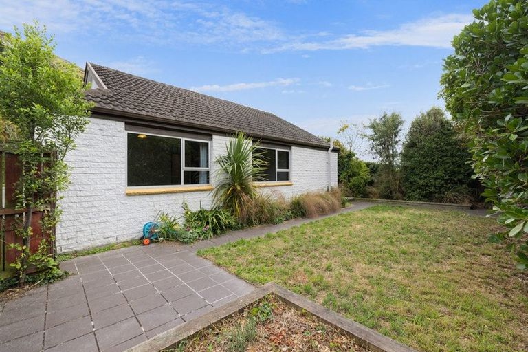 Photo of property in 2/29 Sumnervale Drive, Sumner, Christchurch, 8081