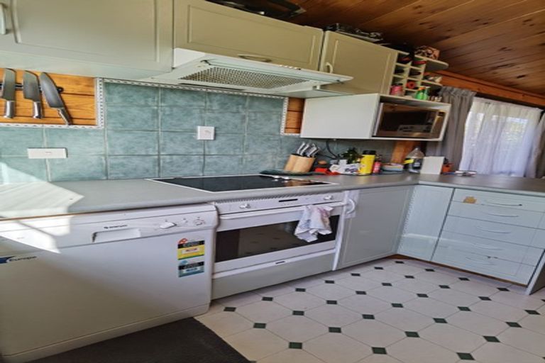 Photo of property in 78 Cheriton Road, Mellons Bay, Auckland, 2014