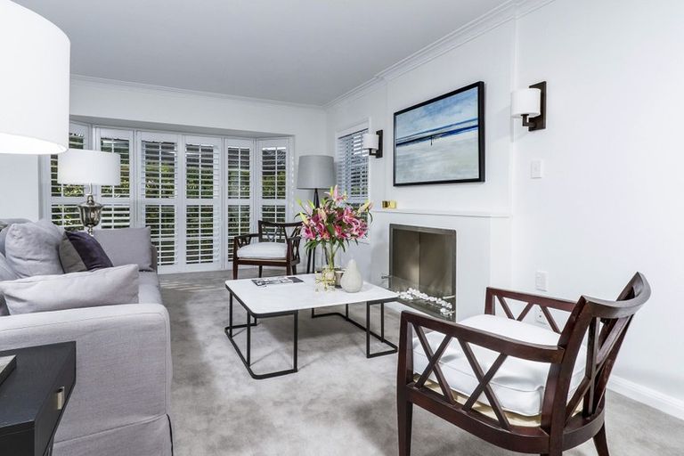 Photo of property in 2/15 Saltburn Road, Milford, Auckland, 0620