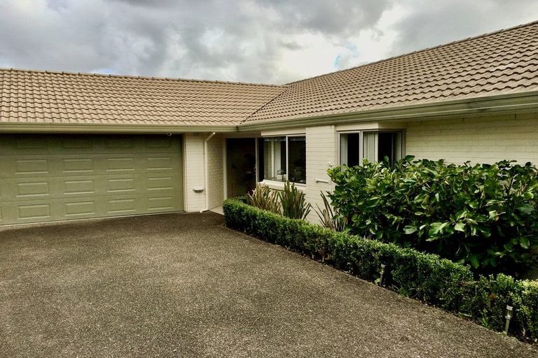 Photo of property in 6 Kilimanjaro Drive, Northpark, Auckland, 2013