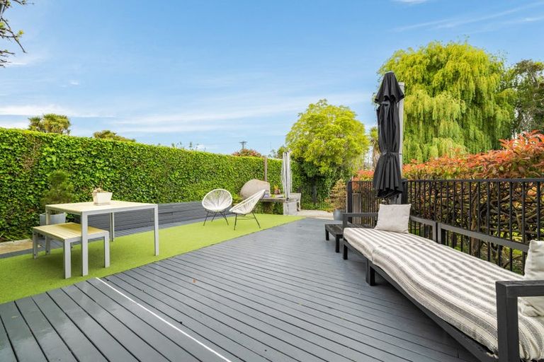 Photo of property in 135 Packe Street, Edgeware, Christchurch, 8013