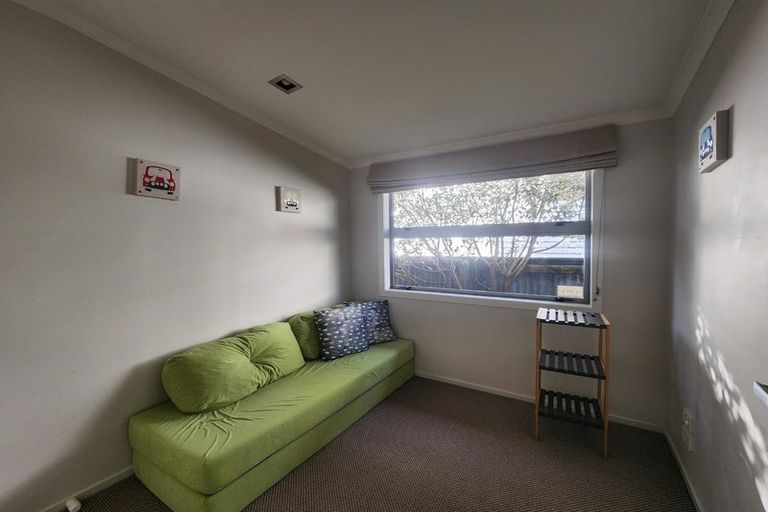 Photo of property in 10 Donnelly Street, Oakura, 4314