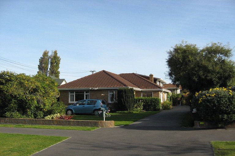 Photo of property in 1/139 Hamilton Avenue, Ilam, Christchurch, 8041