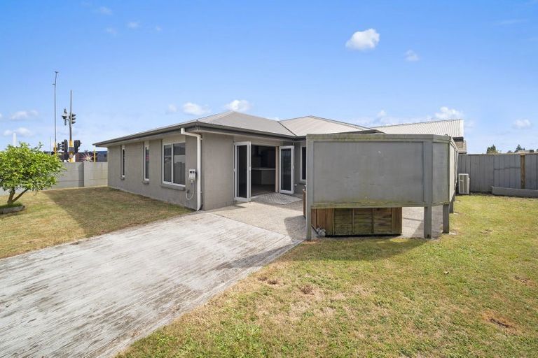 Photo of property in 8 Owhatiura Drive, Lynmore, Rotorua, 3010