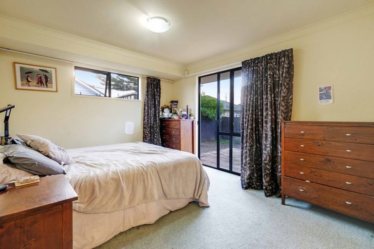Photo of property in 5a Rewa Street, New Lynn, Auckland, 0600