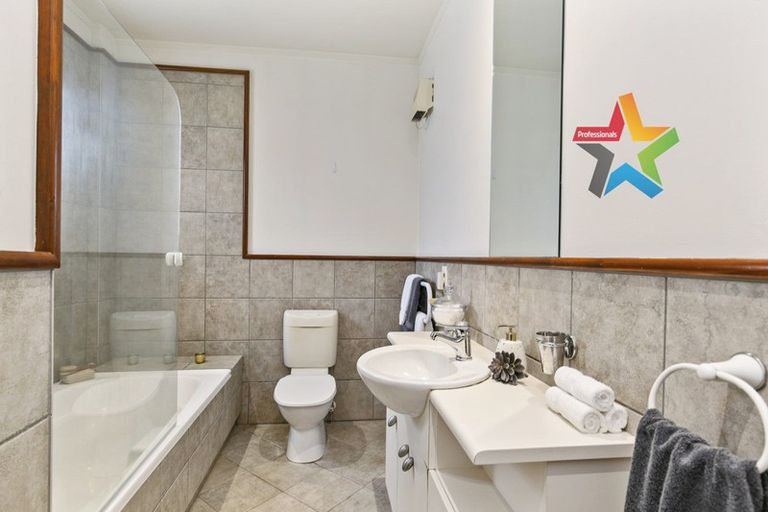 Photo of property in 10/37 Majoribanks Street, Mount Victoria, Wellington, 6011