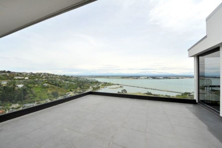 Photo of property in 11b Inverness Lane, Redcliffs, Christchurch, 8081