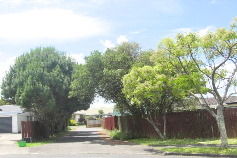 Photo of property in 1/10 Barcroft Place, Clendon Park, Auckland, 2103