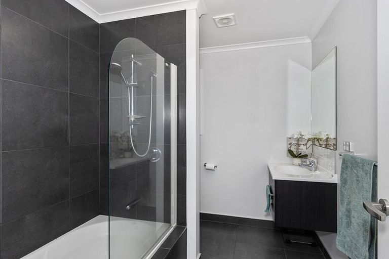 Photo of property in 33 Bradwell Crescent, Halswell, Christchurch, 8025