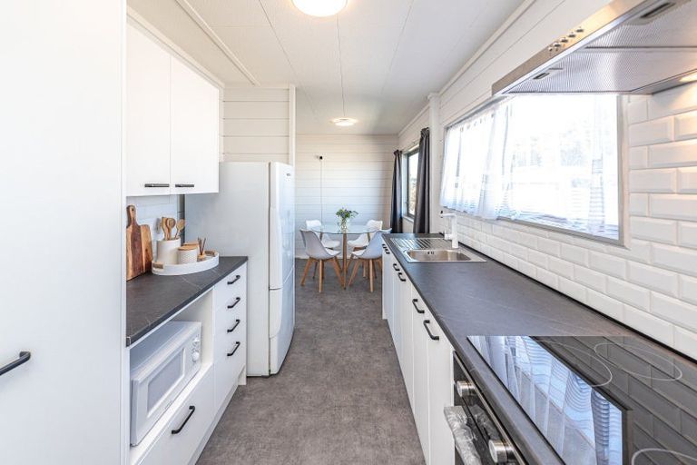 Photo of property in 110 Hinau Street, Castlecliff, Whanganui, 4501