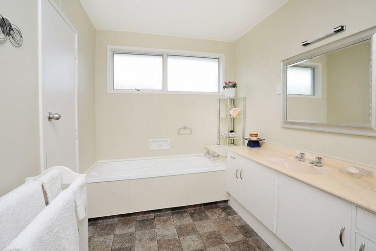 Photo of property in 113 Black Road, Otatara, Invercargill, 9879