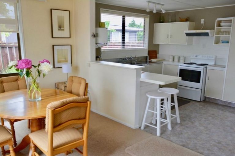 Photo of property in 1 Cornish Place, Cromwell, 9310