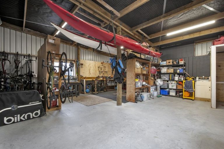 Photo of property in 133 Lisland Drive, Kinloch, Taupo, 3377