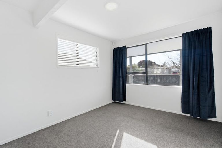 Photo of property in 23 Cowes Street, Avondale, Christchurch, 8061