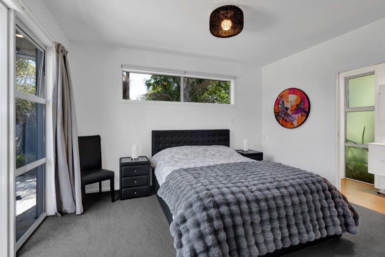 Photo of property in 77 Brooklands Road, Brooklands, New Plymouth, 4310