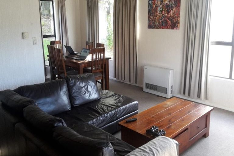 Photo of property in 82 Fyvie Avenue, Tawa, Wellington, 5028