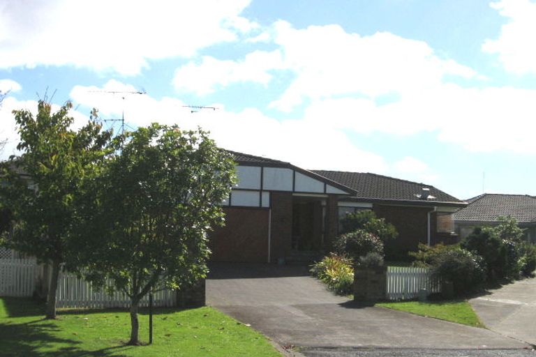 Photo of property in 17 Kentville Place, Somerville, Auckland, 2014