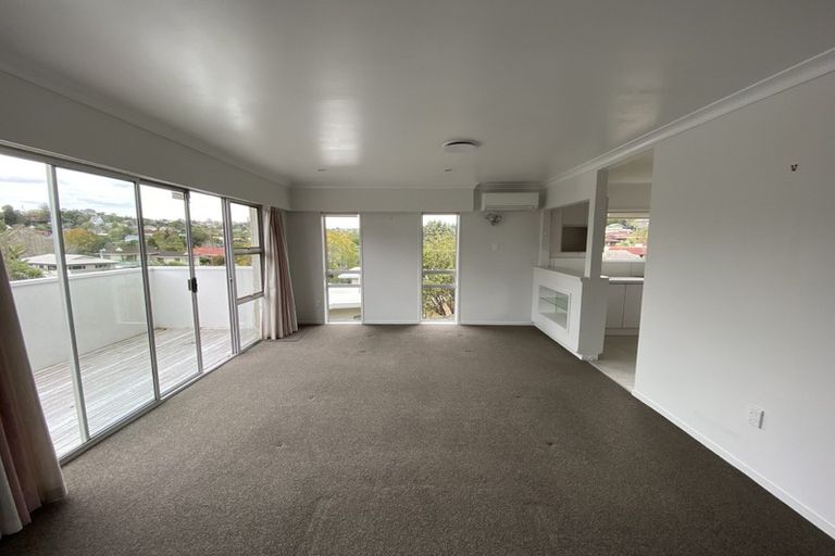 Photo of property in 2/110 Sartors Avenue, Browns Bay, Auckland, 0630