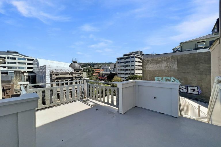 Photo of property in Sta Travel Flats, 1/130 Cuba Street, Te Aro, Wellington, 6011